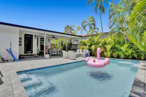 Casa Coral with Heated Pool Charcoal BBQ area